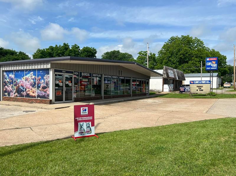 Claws & Paws Pet Store Pittsburg, KS